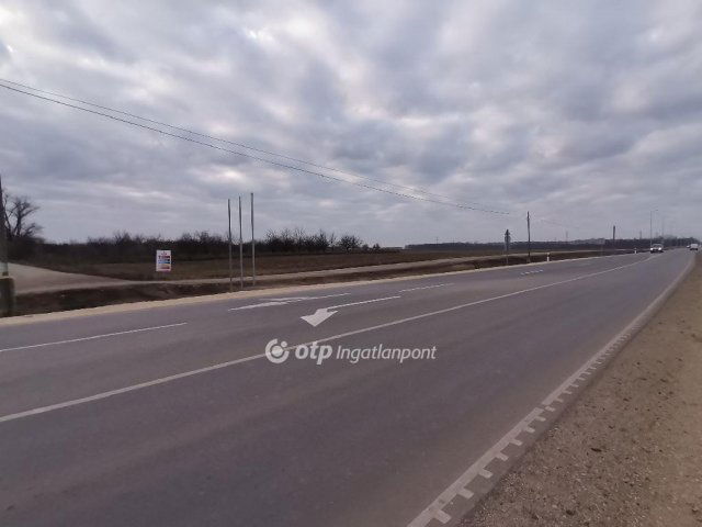 Eladó ipari ingatlan, Békéscsabán 199.9 M Ft