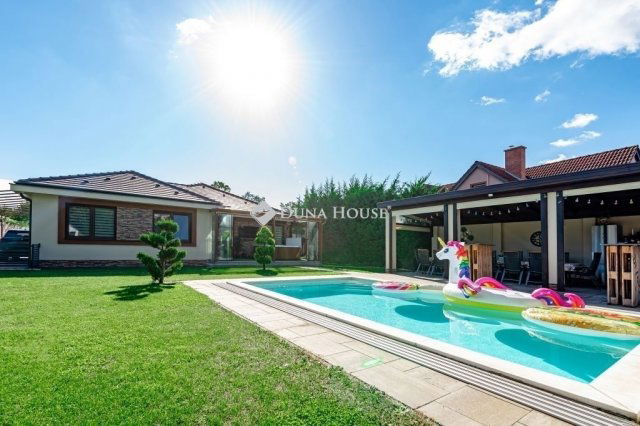 Eladó ikerház, Debrecenben 349 M Ft, 5 szobás