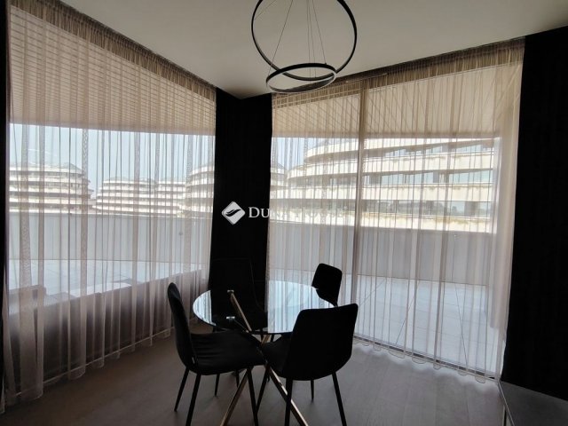 Eladó téglalakás, Szegeden 88 M Ft, 1+1 szobás