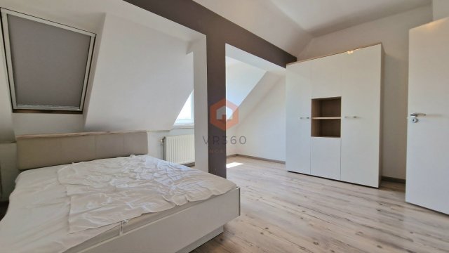 Eladó téglalakás, Pécsett, Mártírok útján 32.9 M Ft