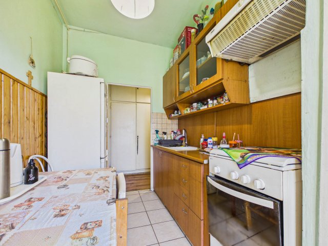 Eladó panellakás, Pécsett, Bánki Donát úton 4.29 M Ft