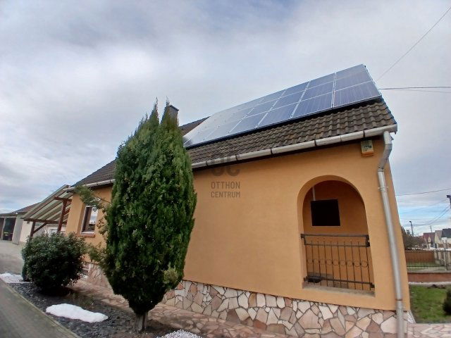 Eladó családi ház, Ugodon 80 M Ft, 4 szobás