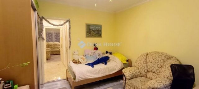 Eladó panellakás, Budapesten, III. kerületben 84.9 M Ft, 3 szobás