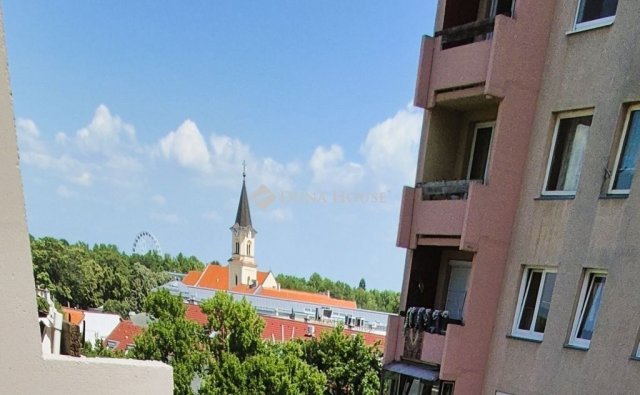 Eladó panellakás, Siófokon 45.9 M Ft, 2 szobás