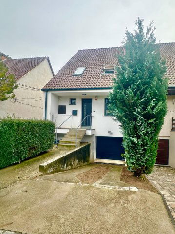 Eladó téglalakás, Pomázon 154.9 M Ft, 4+1 szobás