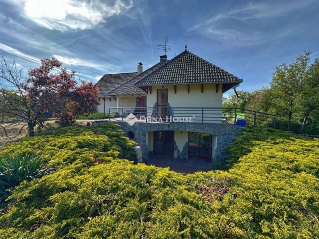 Eladó családi ház, Kecskeméten 149.9 M Ft, 5 szobás