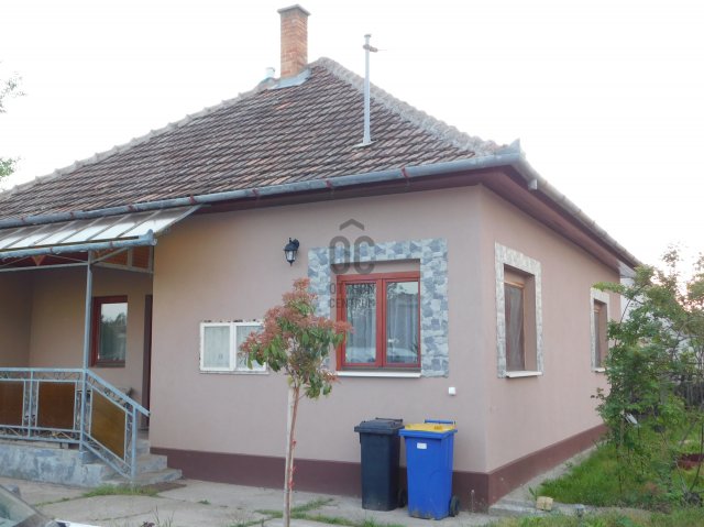 Eladó családi ház, Tápiószőlősön 29.8 M Ft, 3 szobás