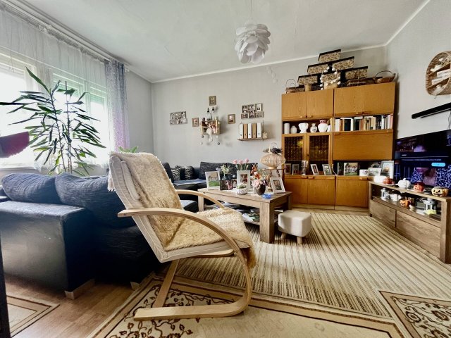 Eladó családi ház, Gyulán 69.9 M Ft, 6 szobás