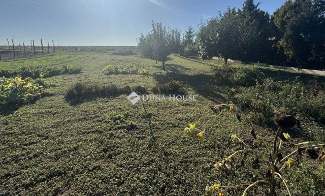 Eladó telek, Felcsúton 22 M Ft / költözzbe.hu