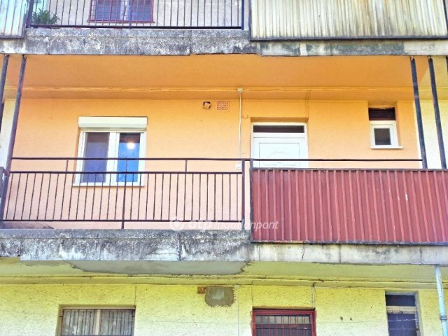 Eladó téglalakás, Kecskeméten 29.9 M Ft, 2 szobás