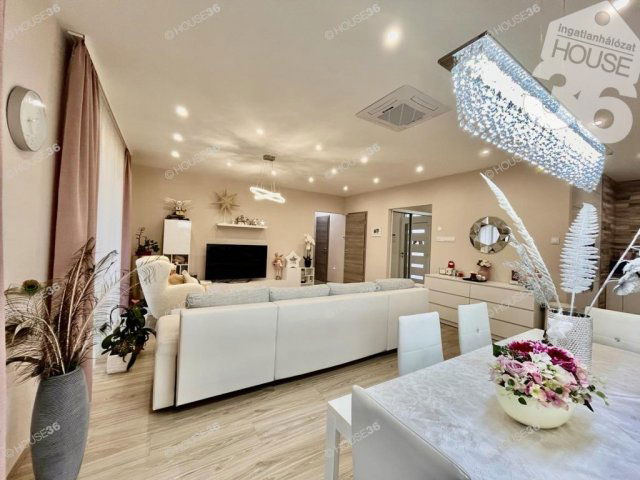 Eladó családi ház, Kecskeméten 145 M Ft, 6 szobás