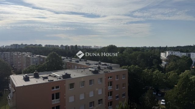Eladó panellakás, Szombathelyen 31.9 M Ft, 1 szobás