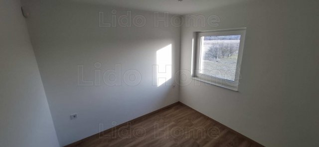 Eladó nyaraló, Szántódon 69.9 M Ft, 2 szobás