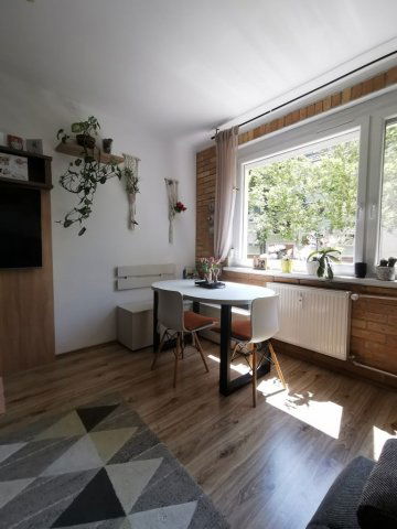 Eladó panellakás, Szegeden 74 M Ft, 3+1 szobás