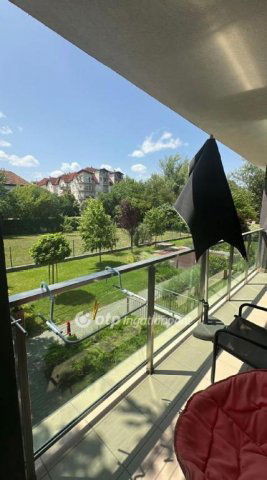 Eladó téglalakás, Budapesten, XIV. kerületben 135 M Ft, 3 szobás