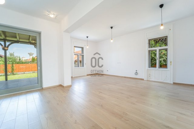 Eladó családi ház, Cegléden 159 M Ft, 5 szobás