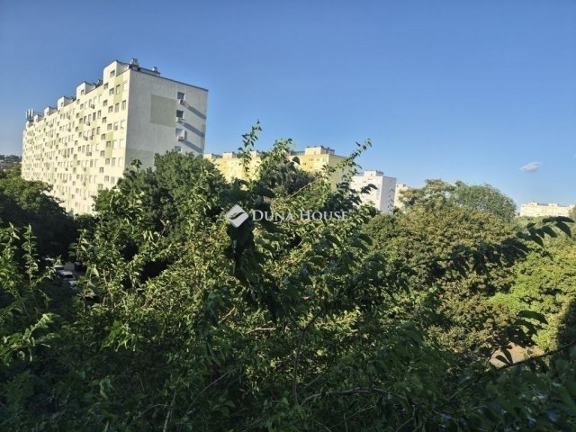 Eladó panellakás, Budapesten, XI. kerületben 99.5 M Ft, 4 szobás
