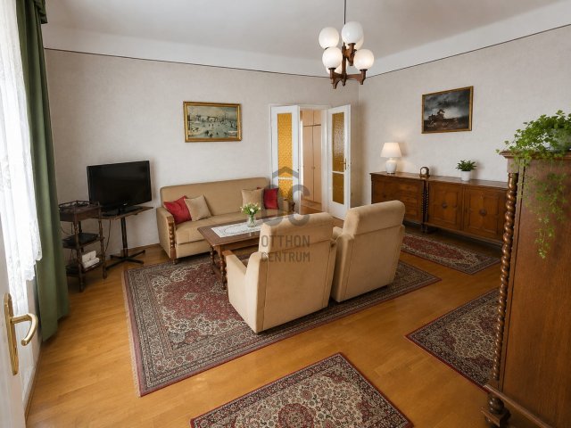 Eladó téglalakás, Budapesten, VII. kerületben, Damjanich utcában