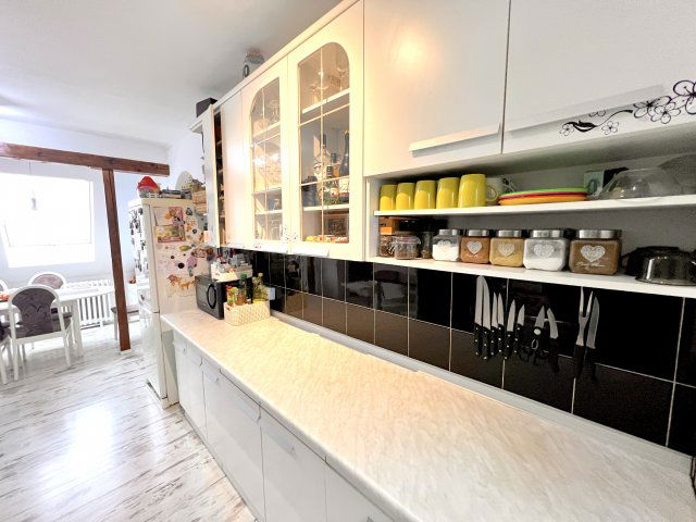 Eladó téglalakás, Hajdúhadházon 38.9 M Ft, 3 szobás