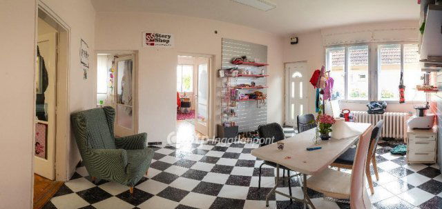 Eladó családi ház, Debrecenben 139 M Ft, 4+1 szobás