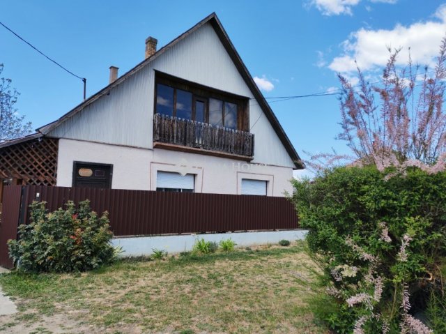 Eladó családi ház, Galgahévízen 43 M Ft, 3 szobás
