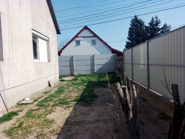 Eladó családi ház, Tökölön 88 M Ft, 2 szobás