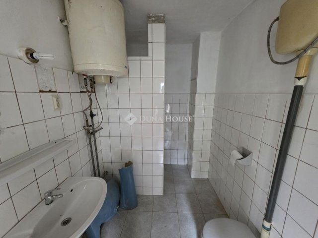 Eladó családi ház, Budapesten, XVII. kerületben 75 M Ft