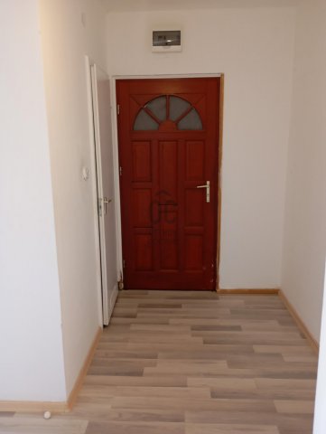 Kiadó panellakás, albérlet, Szekszárdon, Alisca utcában