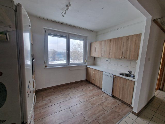 Eladó téglalakás, Budapesten, XXI. kerületben 65 M Ft, 3 szobás