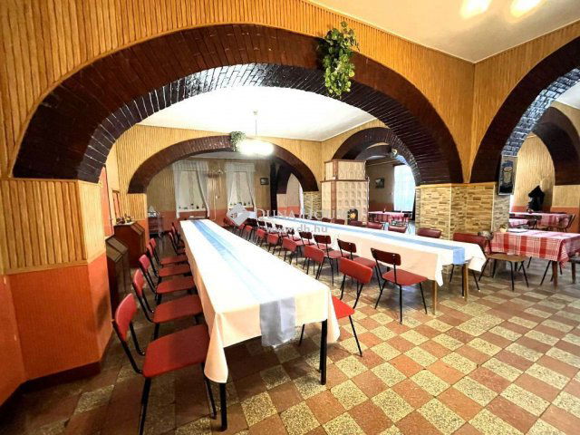 Eladó üzlethelyiség, Kisszálláson 53.9 M Ft