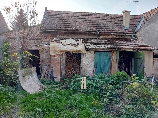 Eladó családi ház, Győrött 16.99 M Ft, 1 szobás