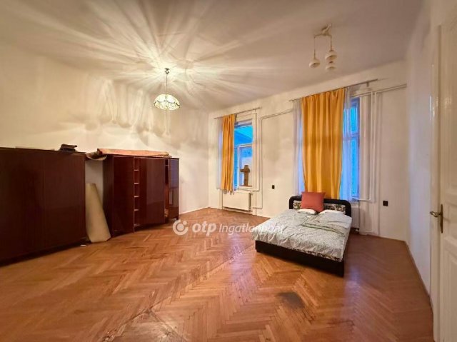 Eladó téglalakás, Budapesten, VIII. kerületben 106 M Ft