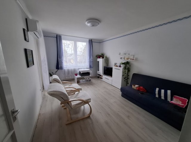 Eladó téglalakás, Hajdúszoboszlón, Hősök terén 46.1 M Ft