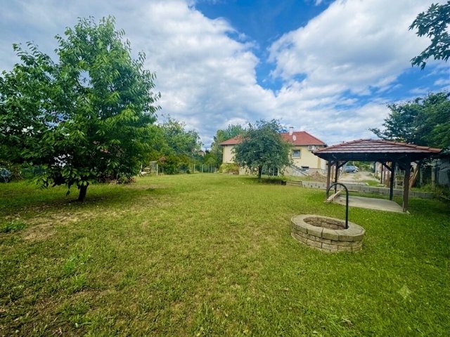 Eladó családi ház, Szigligeten 99 M Ft, 2 szobás