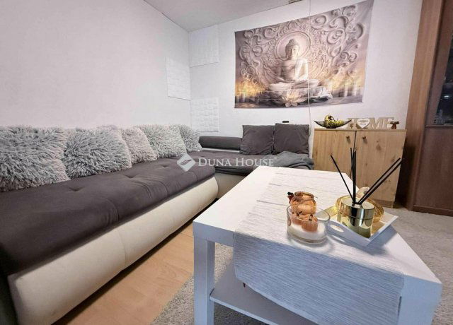 Eladó téglalakás, Budapesten, XIII. kerületben, Rozsnyay utcában