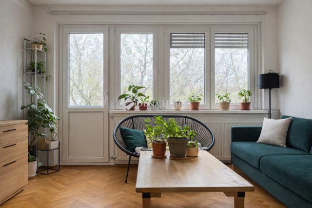 Eladó téglalakás, Budapesten, XI. kerületben 97.9 M Ft, 2 szobás