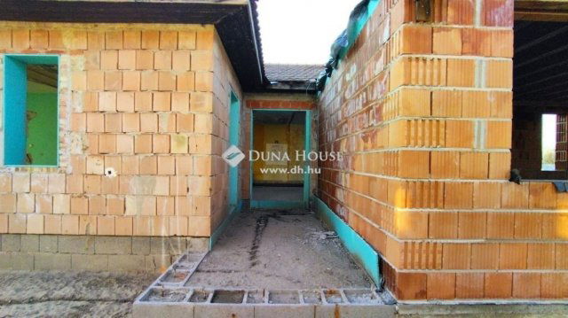 Eladó családi ház, Nagykátán 39.9 M Ft, 4 szobás