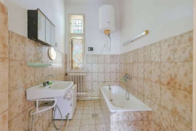 Eladó családi ház, Budapesten, IV. kerületben 89 M Ft, 2 szobás