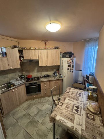 Eladó téglalakás, Szegeden 65 M Ft, 1 szobás
