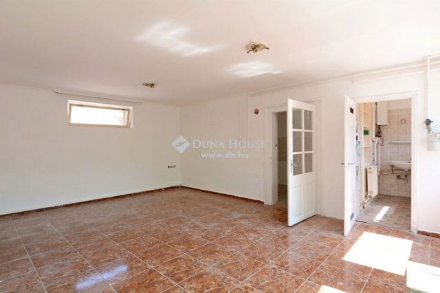 Eladó családi ház, Kalocsán 22 M Ft, 3 szobás