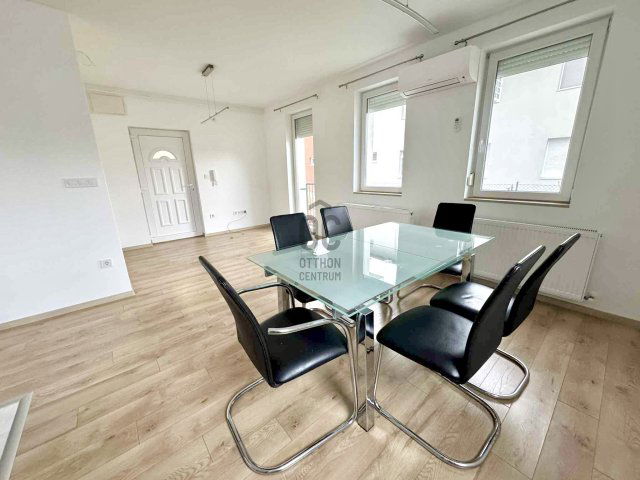 Kiadó téglalakás, albérlet, Érden 270 E Ft / hó, 3 szobás