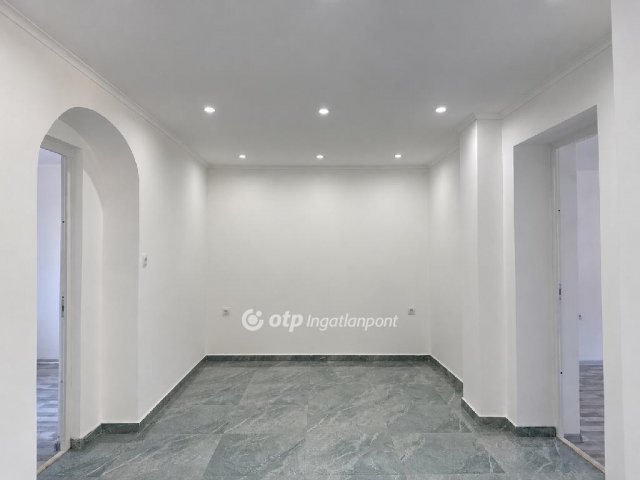 Eladó családi ház, Tápiószelén 34.99 M Ft, 1+2 szobás
