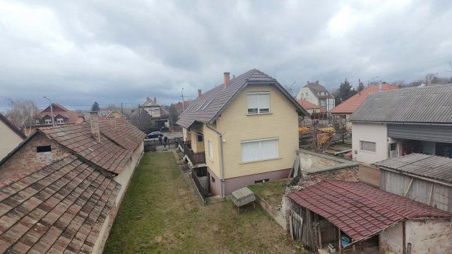 Eladó családi ház, Kerepesen 92.9 M Ft, 6 szobás