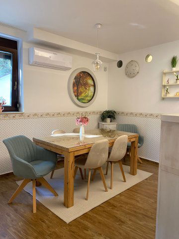 Eladó családi ház, Leányfaluban 149.9 M Ft, 4 szobás