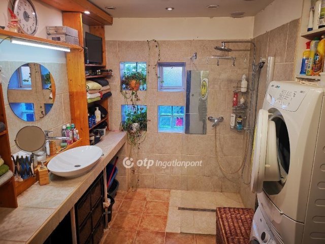 Eladó családi ház, Budapesten, XXI. kerületben 165 M Ft