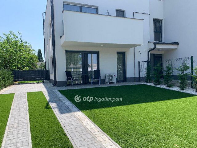 Kiadó téglalakás, albérlet, Debrecenben 320 E Ft / hó