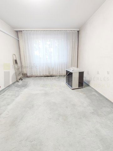 Kiadó panellakás, albérlet, Szegeden 180 E Ft / hó, 2+2 szobás