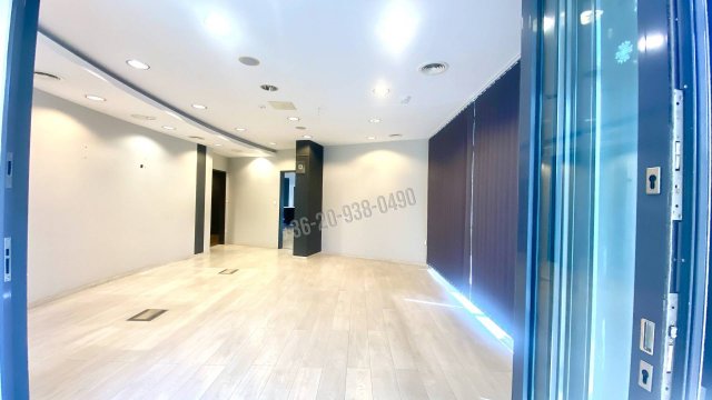 Kiadó üzlethelyiség, X. kerületben, Kőrösi Csoma Sándor úton