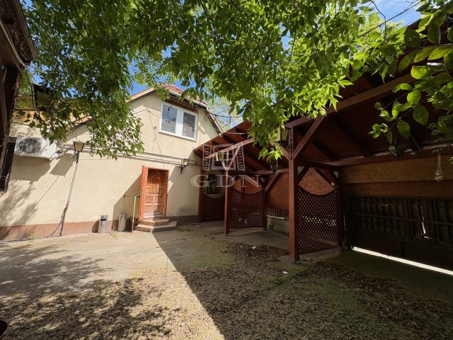 Eladó családi ház, Budapesten, X. kerületben 134.9 M Ft