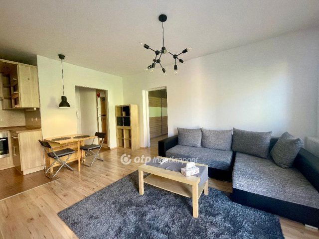 Kiadó téglalakás, albérlet, Budapesten, VIII. kerületben